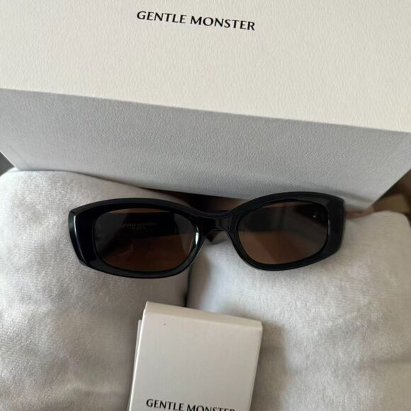 Gentle Monster LIX Black Rectangular Sunglasses Brown Lens BOLD Collection main image 8